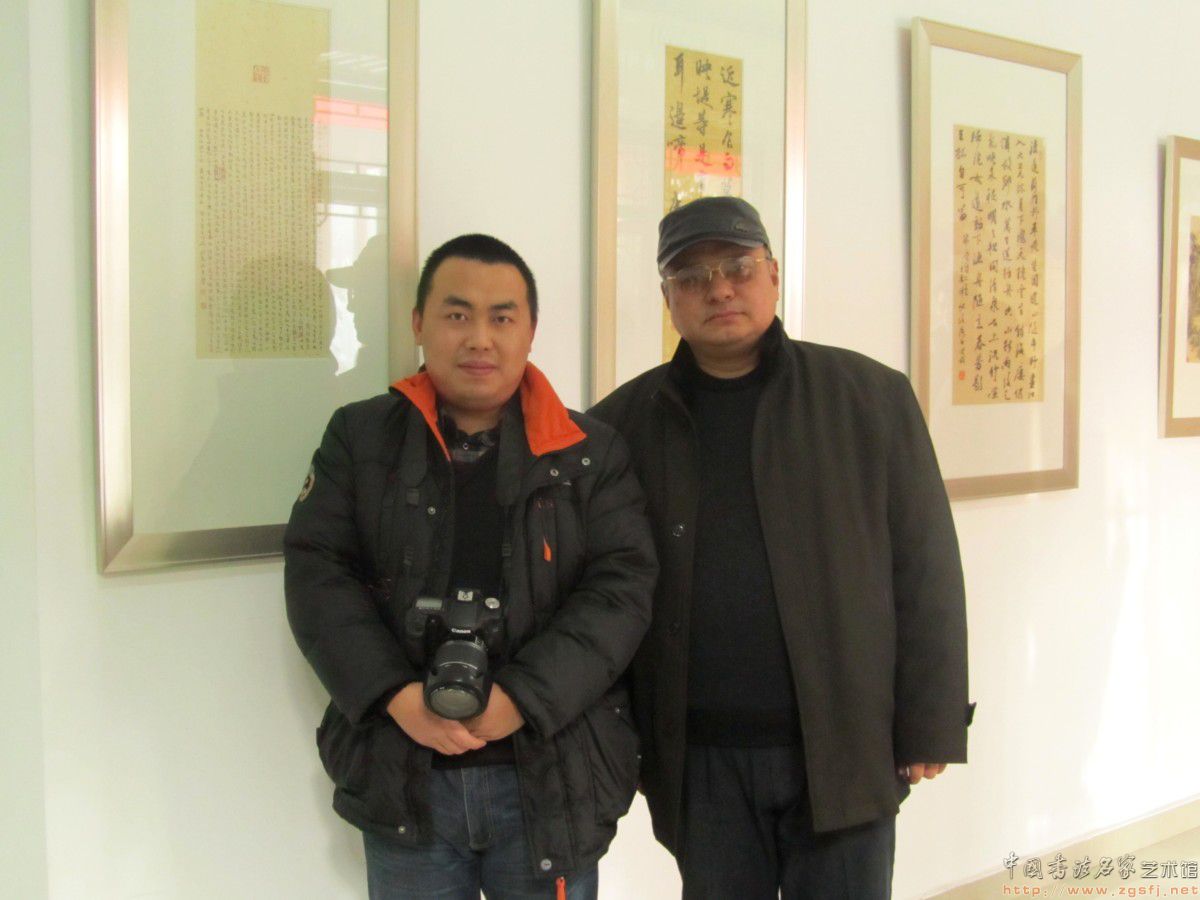 与青年书法家胡荣东先生缩略图