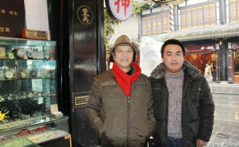 与中国美术家协会副主席尼玛泽仁先生缩略图