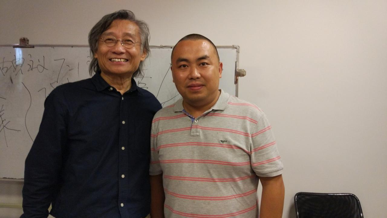 何晓巍与复旦大学美术学院副院长孙乃树教授插图