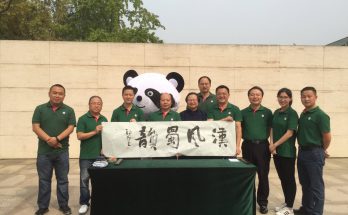 何晓巍应邀参加成都市文联《快乐分享MV》拍摄缩略图