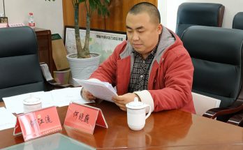 何晓巍出任成华区“中青年文艺家”培养推介对象遴选暨引进“文艺名家”认定工作会评委缩略图