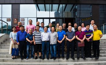 何晓巍出席成都市书法家协会第六届常务理事会第一次会议缩略图