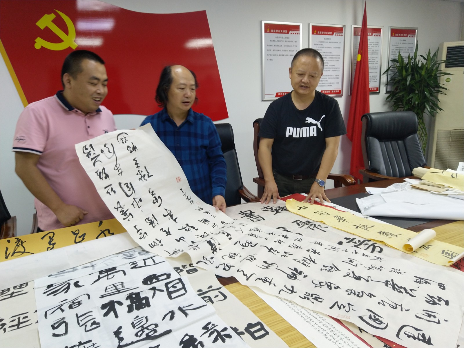 何晓巍出任武侯区庆祝中华人民共和国成立70周年书画展评委插图