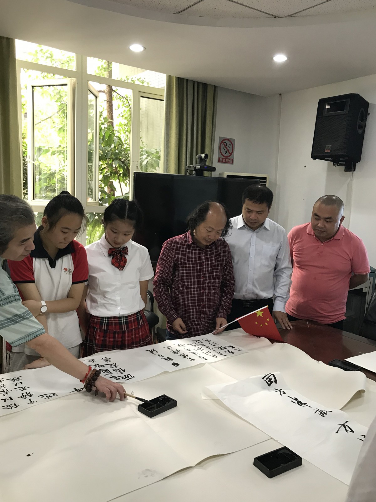 何晓巍出席成都市七中育才学道分校庆祝中华人民共和国成立70周年活动插图7