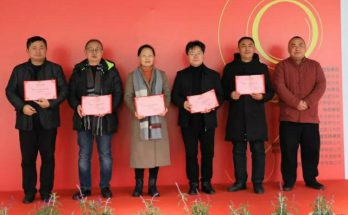 何晓巍为青白江区2019年书法创作先进个人、2019年美术创作先进个人颁奖缩略图