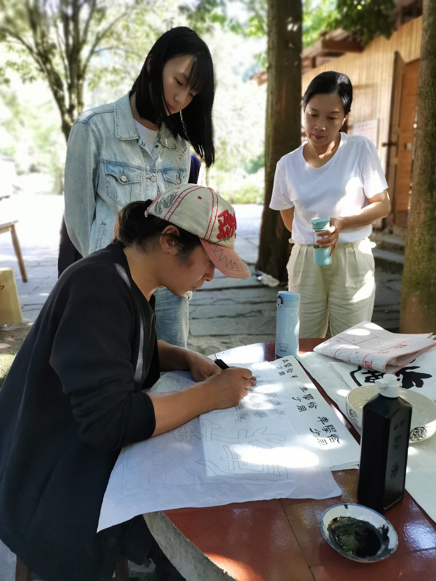 何晓巍出席成都市书法家协会“现代刻字艺术创作集训班”开班仪式并致辞插图9