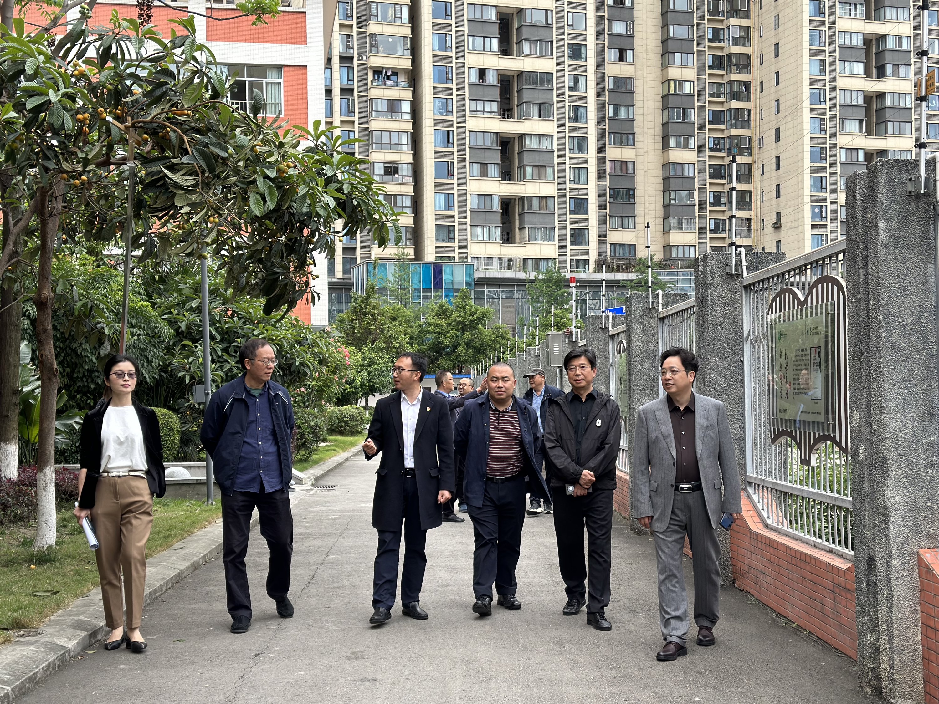 何晓巍赴树德领办·成都四十中调研插图2